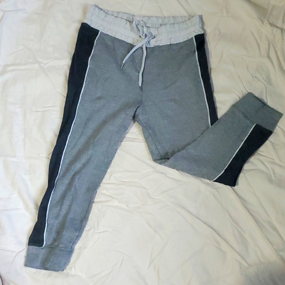 Gap Fit mid calf joggers